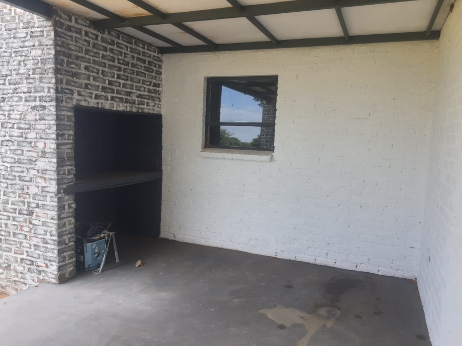 4 Bedroom Property for Sale in Disaneng North West